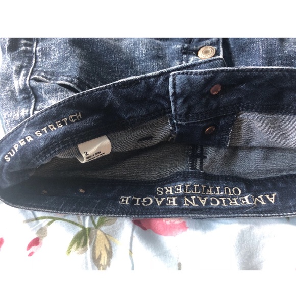 AMERICAN EAGLE OUTFITTERS super stretch shorts - Picture 3 of 3